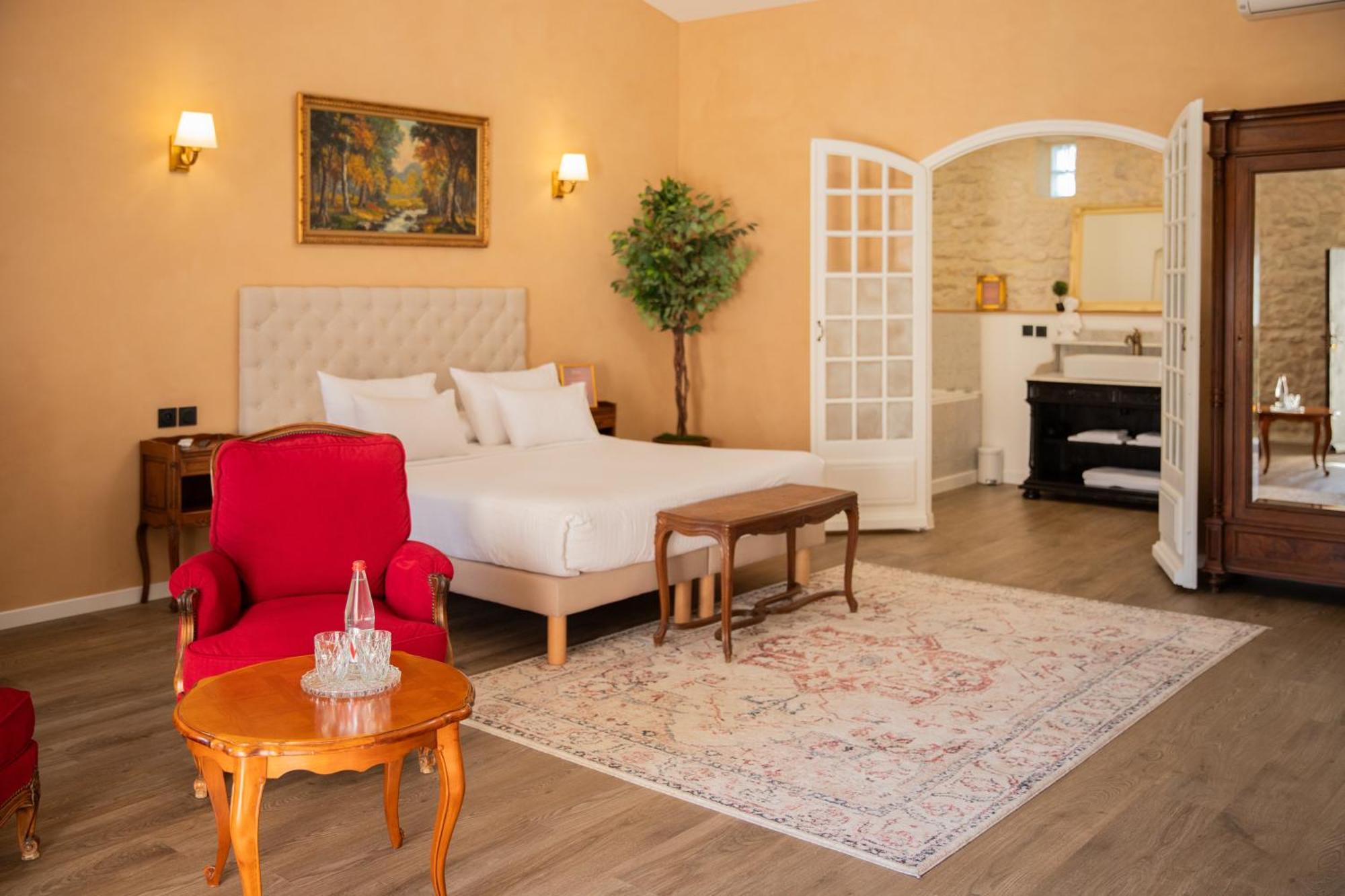 Maison Roucas - Restaurant Et Chambres D'Hotes Solérieux Εξωτερικό φωτογραφία